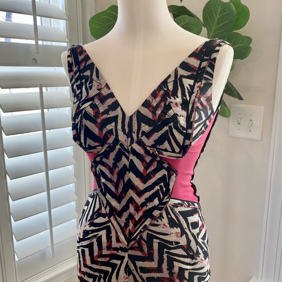 Zac Posen zig zag dress size 2 NWT - Picture 9 of 12